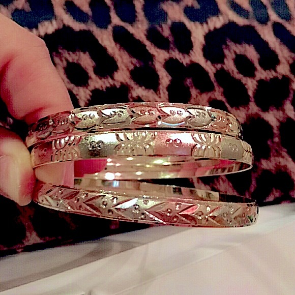 New Beautiful bling 18kgp bangle bracelet 3piece - Picture 4 of 4